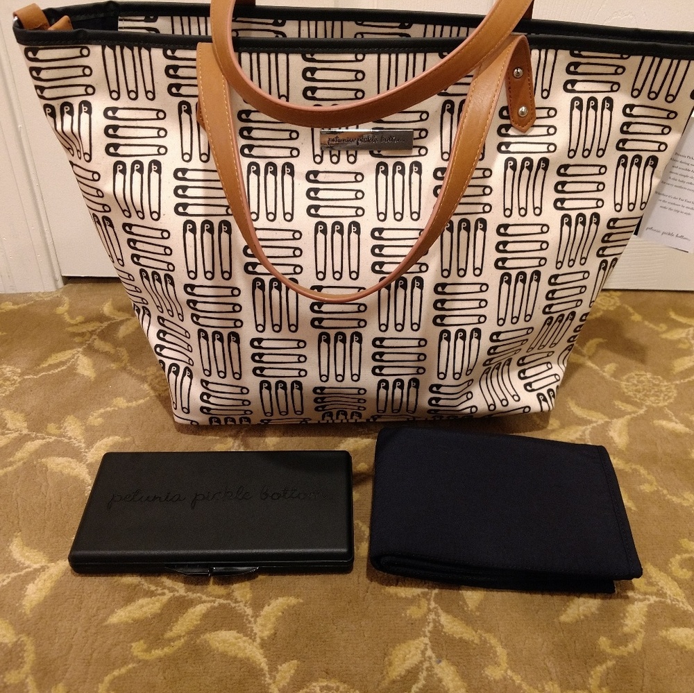 NWT Petunia Pickle Bottom Downtown Tote